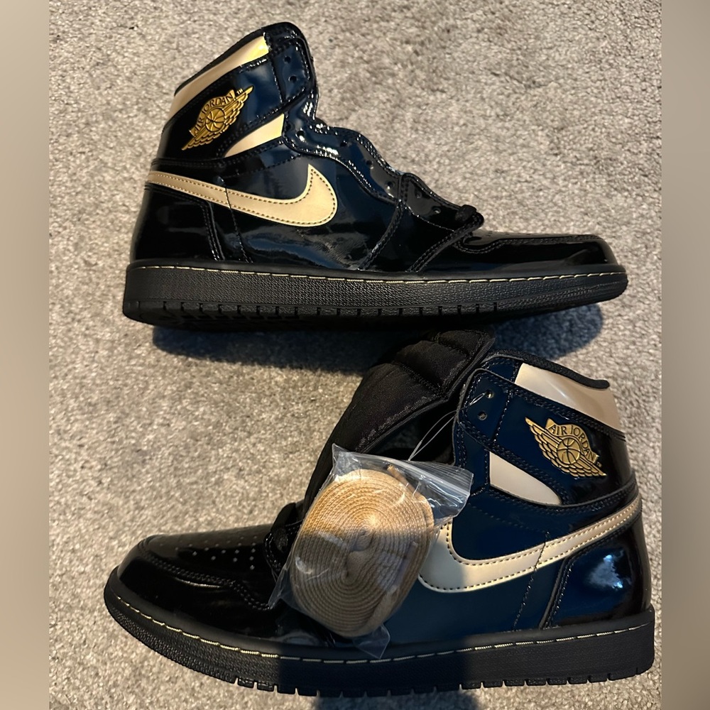 New in Box! Nike Air Jordan 1 Retro
